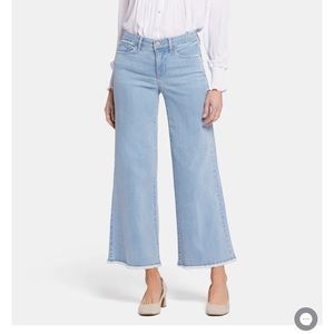 Brand new NYDJ Teresa wide leg jeans.